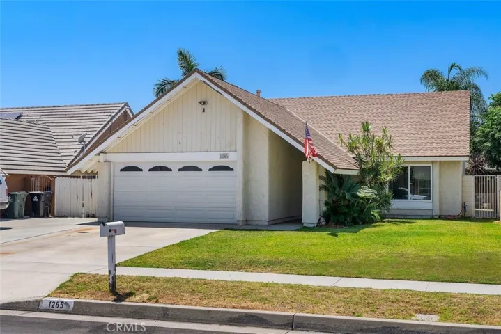 1265 N Andrea Lane, Anaheim Hills, California 92807