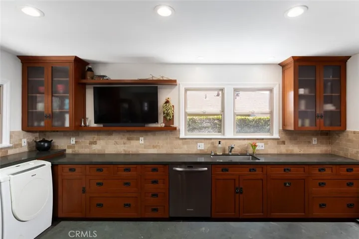 628 Corwin Avenue, Glendale, California 91206