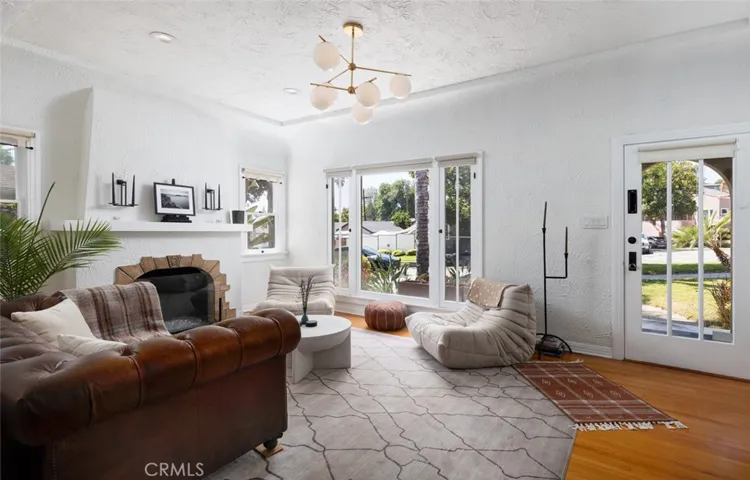 628 Corwin Avenue, Glendale, California 91206