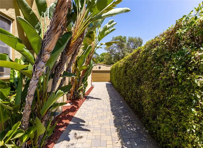 628 Corwin Avenue, Glendale, California 91206