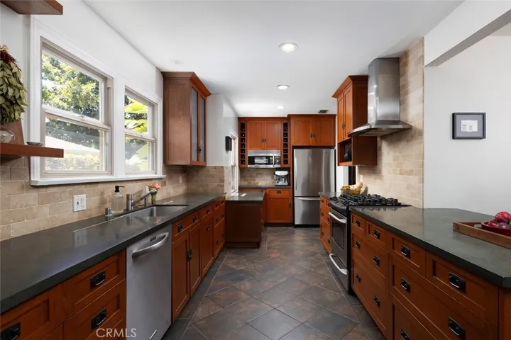 628 Corwin Avenue, Glendale, California 91206