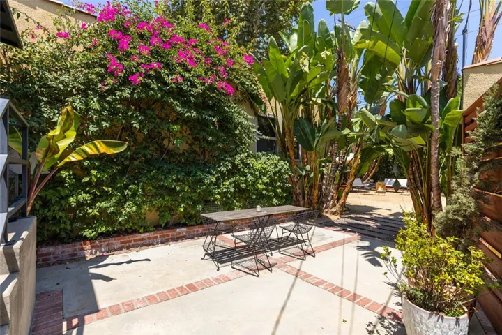 628 Corwin Avenue, Glendale, California 91206