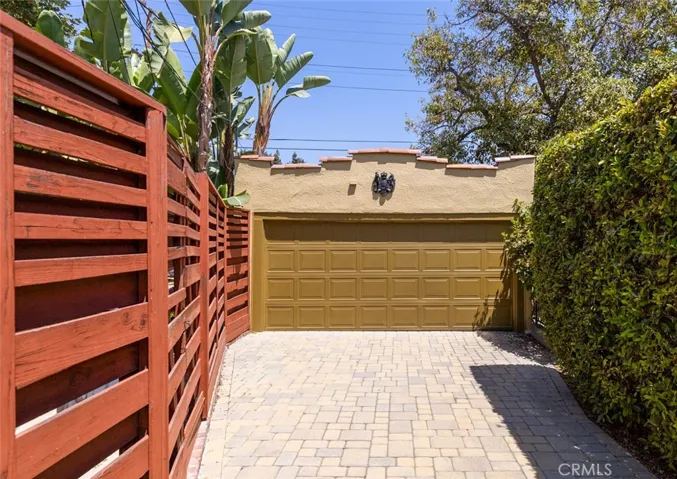 628 Corwin Avenue, Glendale, California 91206