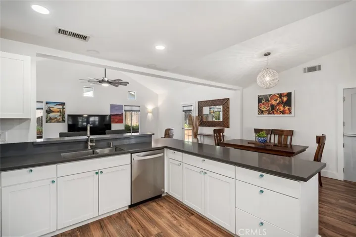 55 Honey Way, Templeton, California 93465