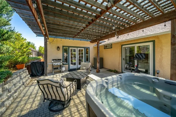 55 Honey Way, Templeton, California 93465