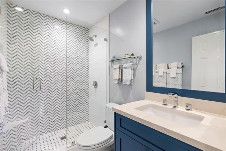 903 Meadowlark, Laguna Beach, California 92651
