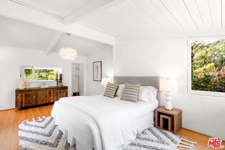 2149 Basil Lane, Los Angeles, California 90077