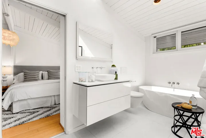 2149 Basil Lane, Los Angeles, California 90077