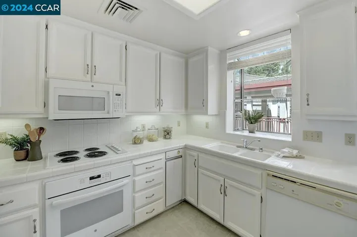 5913 Horsemans Canyon Dr 4c, Walnut Creek, California 94595