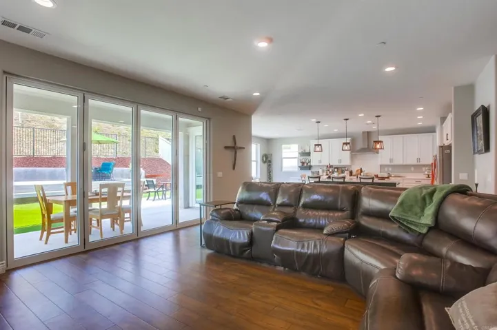 268 Shetland Hills W, Fallbrook, California 92028