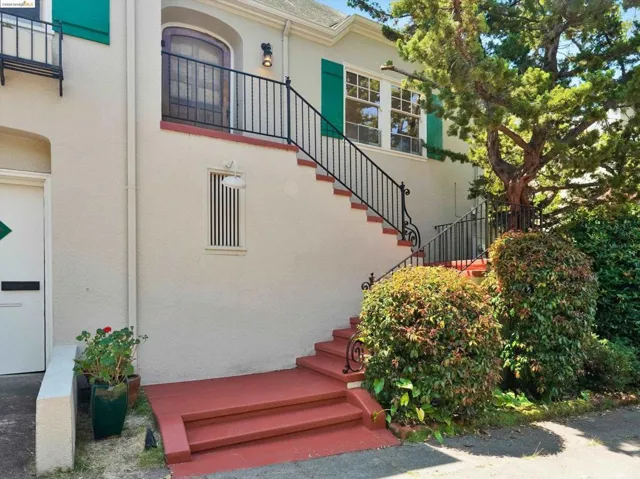 34 Jerome Ave, Piedmont, California 94611