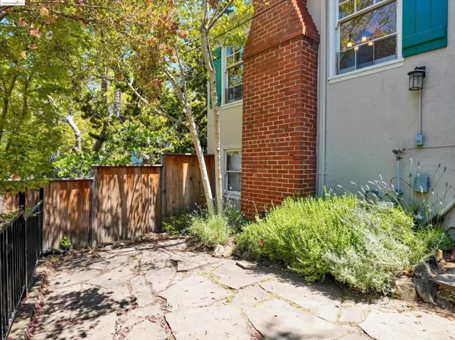 34 Jerome Ave, Piedmont, California 94611