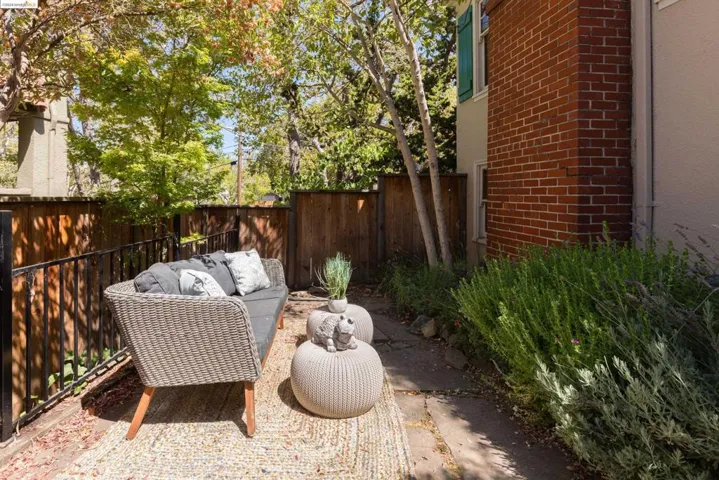 34 Jerome Ave, Piedmont, California 94611