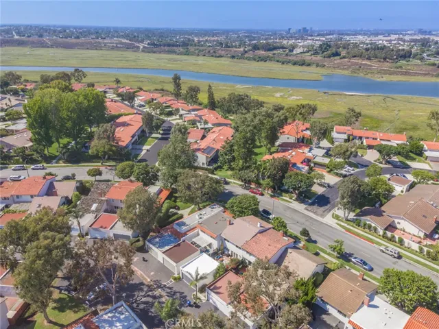 2718 Vista Del Oro, Newport Beach, California 92660