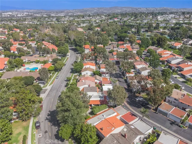 2718 Vista Del Oro, Newport Beach, California 92660