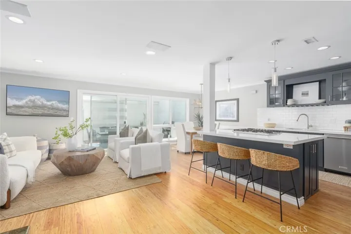 2718 Vista Del Oro, Newport Beach, California 92660