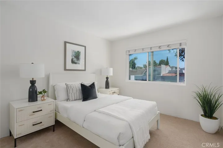 2718 Vista Del Oro, Newport Beach, California 92660
