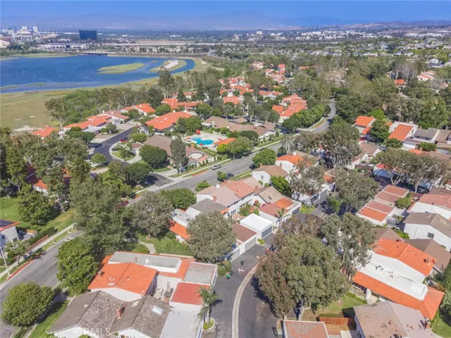 2718 Vista Del Oro, Newport Beach, California 92660