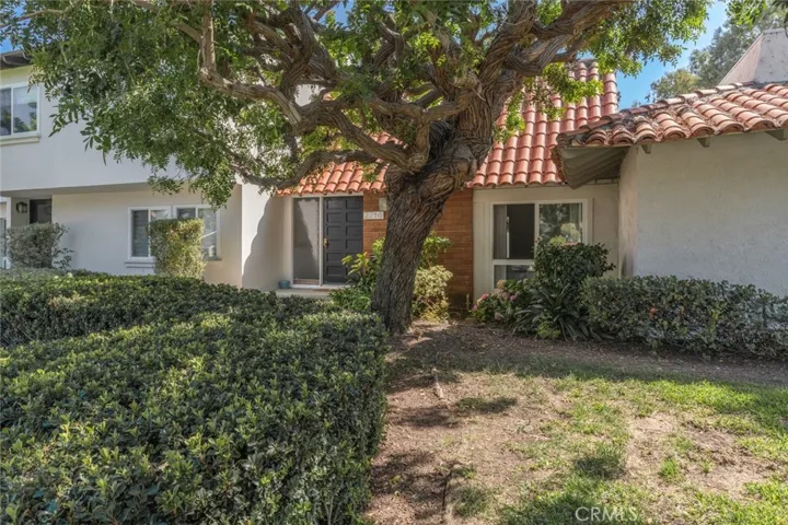 2718 Vista Del Oro, Newport Beach, California 92660