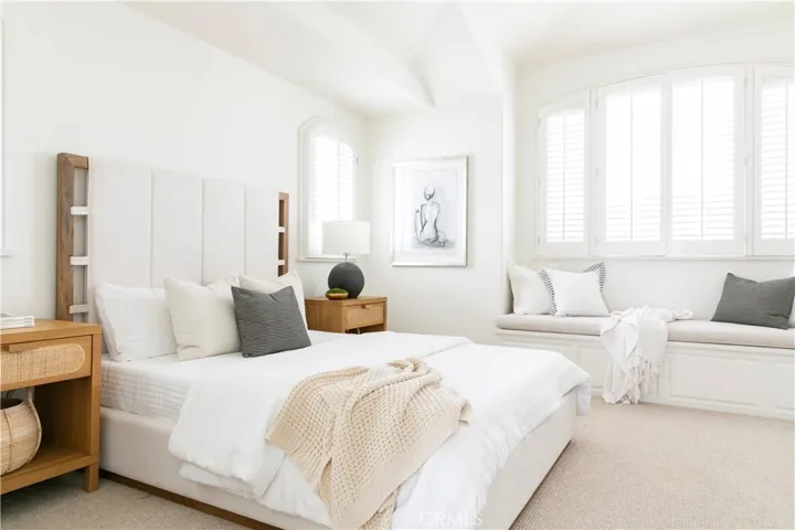 704 Via Lido Nord, Newport Beach, California 92663