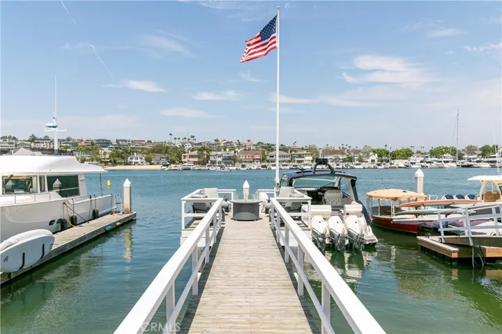 704 Via Lido Nord, Newport Beach, California 92663