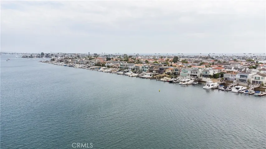 704 Via Lido Nord, Newport Beach, California 92663