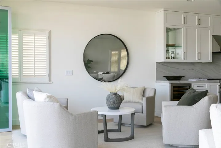 704 Via Lido Nord, Newport Beach, California 92663