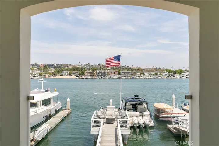704 Via Lido Nord, Newport Beach, California 92663