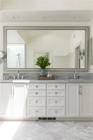 704 Via Lido Nord, Newport Beach, California 92663