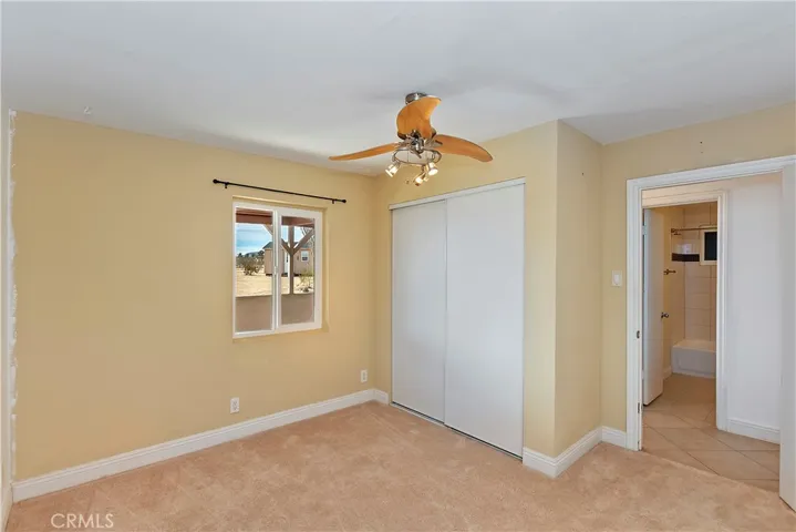 56461 Lowe Avenue, Yucca Valley, California 92284