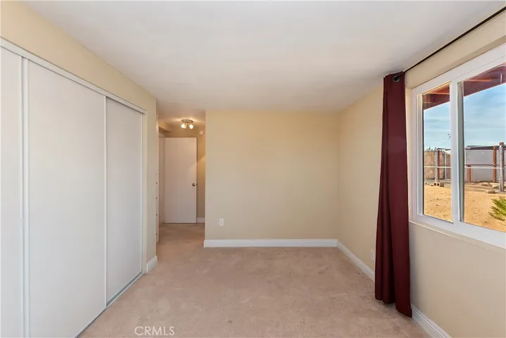 56461 Lowe Avenue, Yucca Valley, California 92284