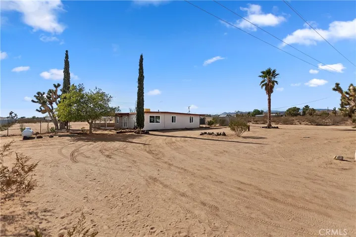 56461 Lowe Avenue, Yucca Valley, California 92284