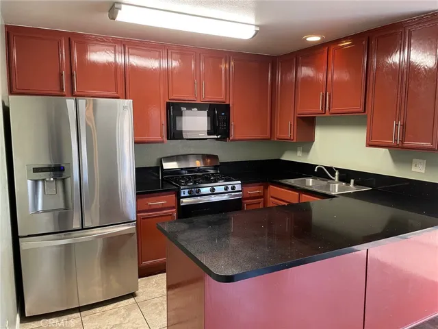 19124 Hamlin Street 1, Reseda, California 91335