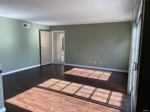 19124 Hamlin Street 1, Reseda, California 91335