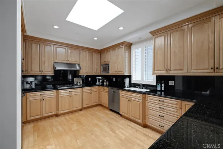 618 S Broadway A, Redondo Beach, California 90277