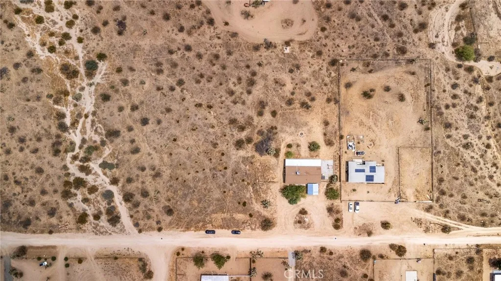 6381 Marvin Drive, Yucca Valley, California 92284 home-pic-37