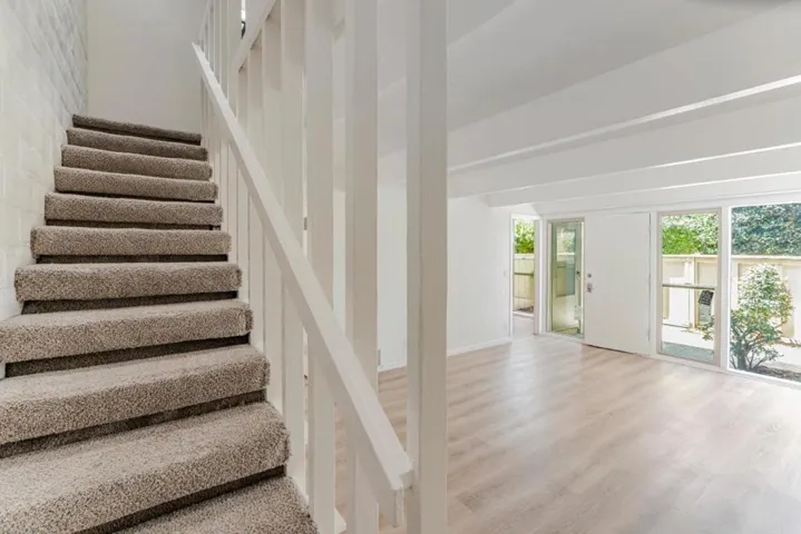 451 Dela Vina Avenue 403, Monterey, California 93940
