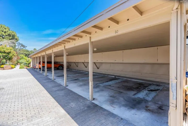 451 Dela Vina Avenue 403, Monterey, California 93940