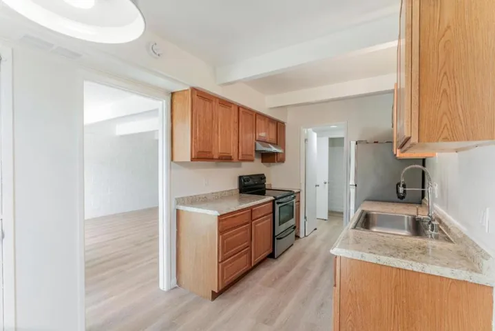 451 Dela Vina Avenue 403, Monterey, California 93940