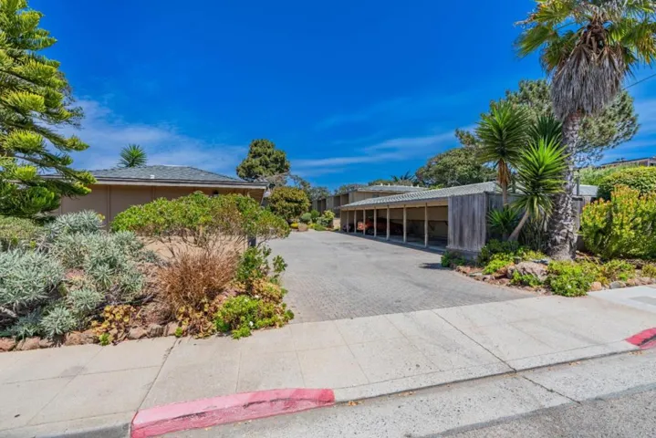 451 Dela Vina Avenue 403, Monterey, California 93940