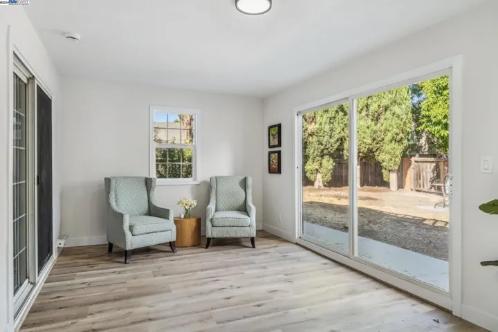 331 Royal Oaks Dr, Vacaville, California 95687
