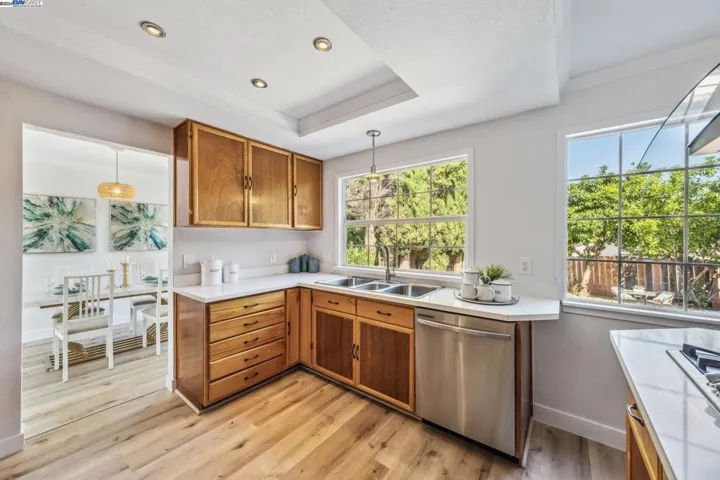 331 Royal Oaks Dr, Vacaville, California 95687
