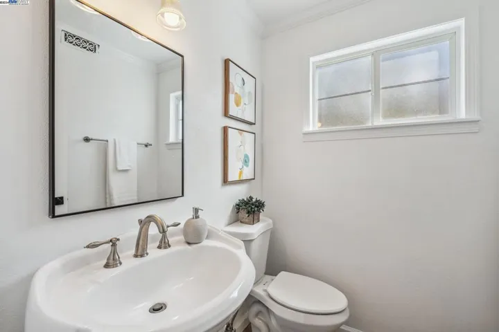331 Royal Oaks Dr, Vacaville, California 95687