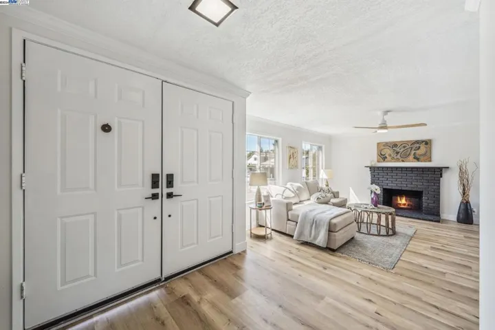 331 Royal Oaks Dr, Vacaville, California 95687