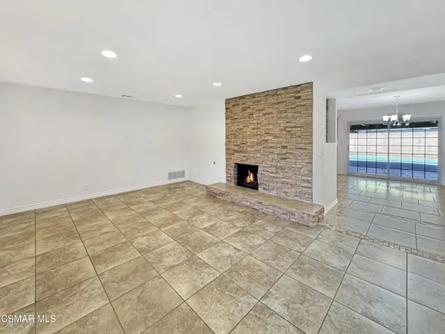 5.6 LivRoom2