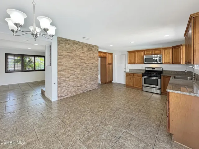 5.12 Kitchen3