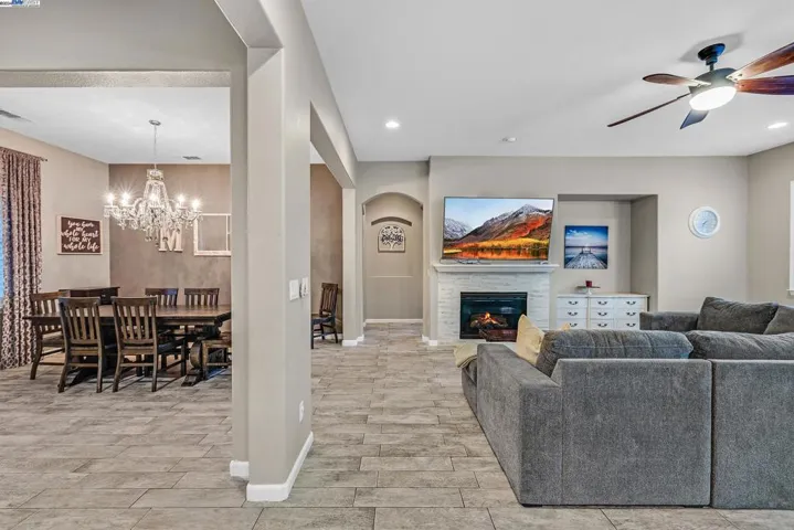 5111 Fern Ridge Cir, Discovery Bay, California 94505