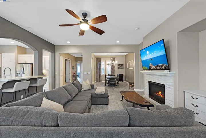 5111 Fern Ridge Cir, Discovery Bay, California 94505