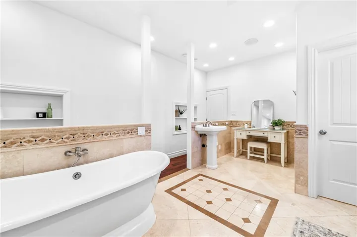 5123 Hedda Street, Lakewood, California 90712