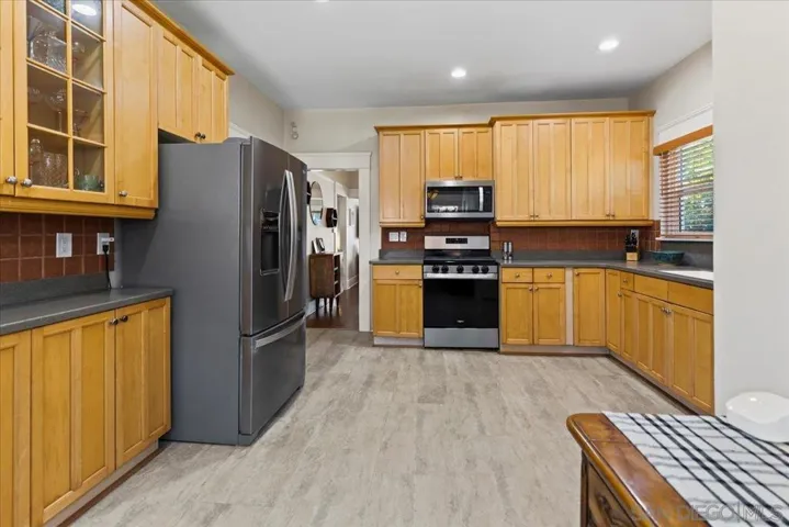 1512 Madison Avenue, San Diego, California 92116